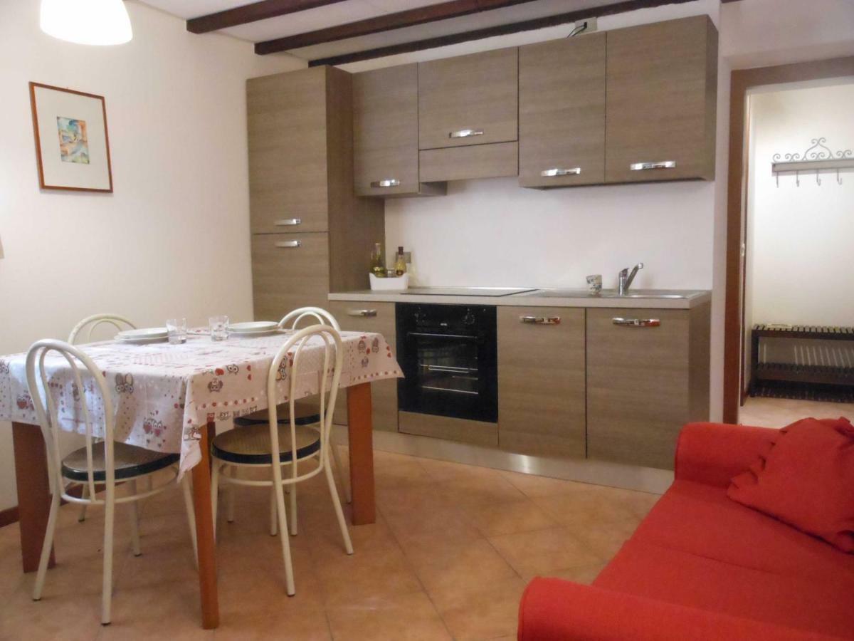 Il Vecchio Cortile Apartment Mandello del Lario Exterior photo